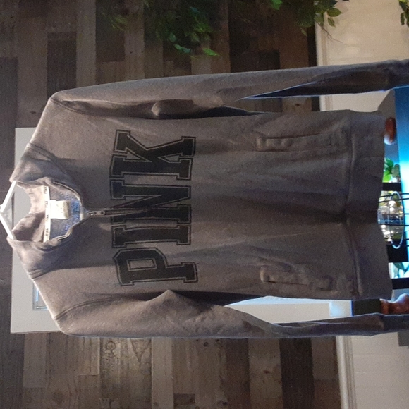 PINK Victoria's Secret top - Picture 3 of 9